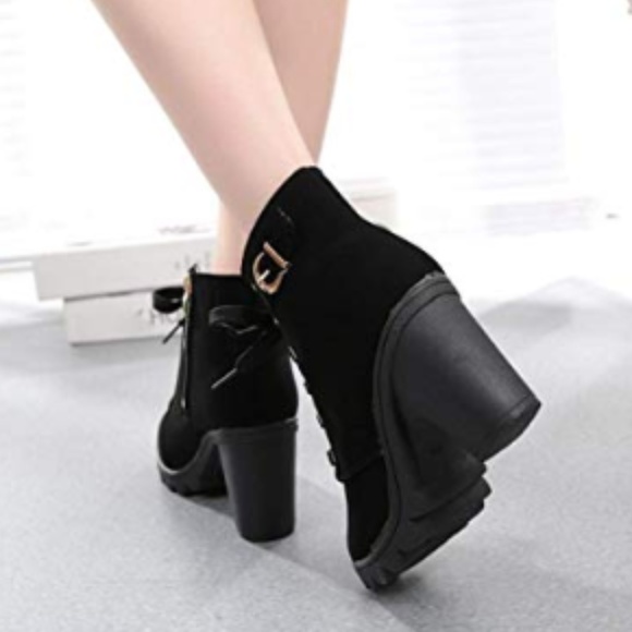 NWT Womens Ankle "Martin" Zipper Buckle Booties - Picture 6 of 7